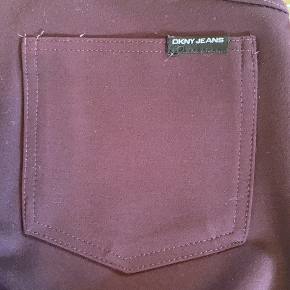 DKNY Slim Stretch Pull On Dark Maroon Leggings Like Jeans NWOT - Picture 7 of 13